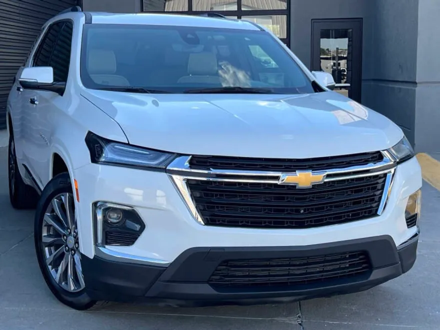 2022 Chevrolet Traverse Premier photo 1