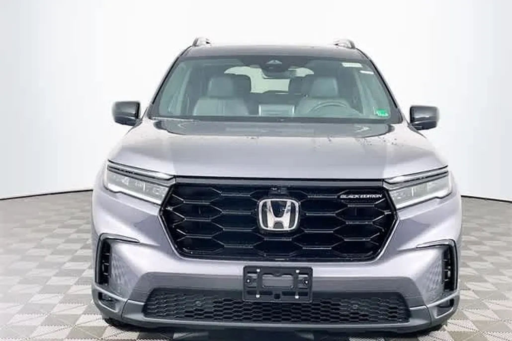 2025 Honda Pilot Black Edition photo 1