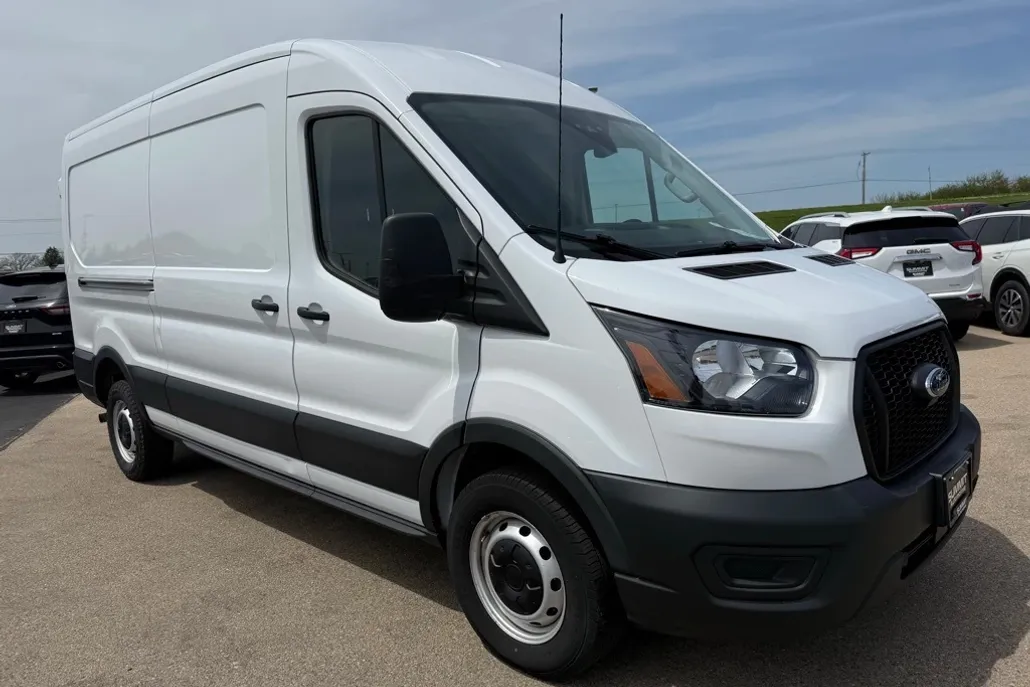 2023 Ford Transit photo 1