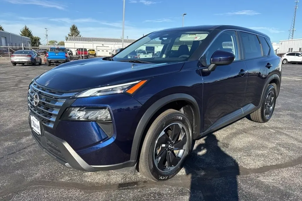 2024 Nissan Rogue SV photo 1