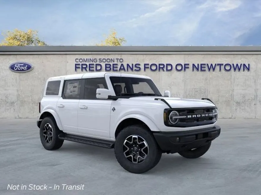 2025 Ford Bronco Outer Banks photo 1
