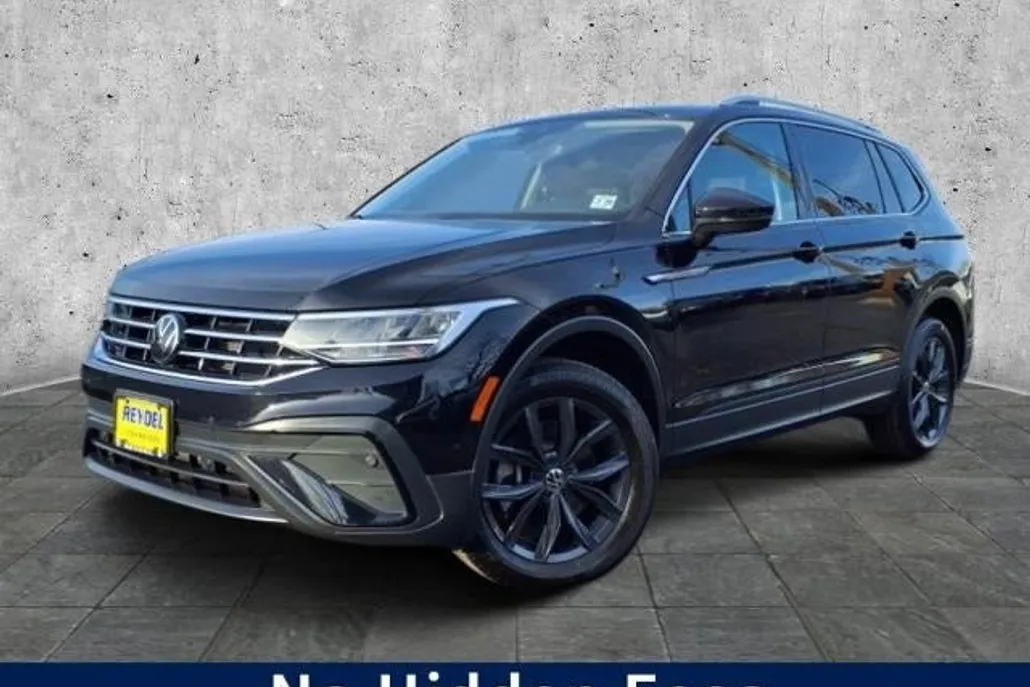 2024 Volkswagen Tiguan SE photo 1