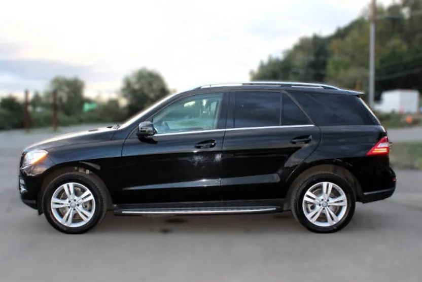 2013 Mercedes Benz ML 350 4MATIC photo 1