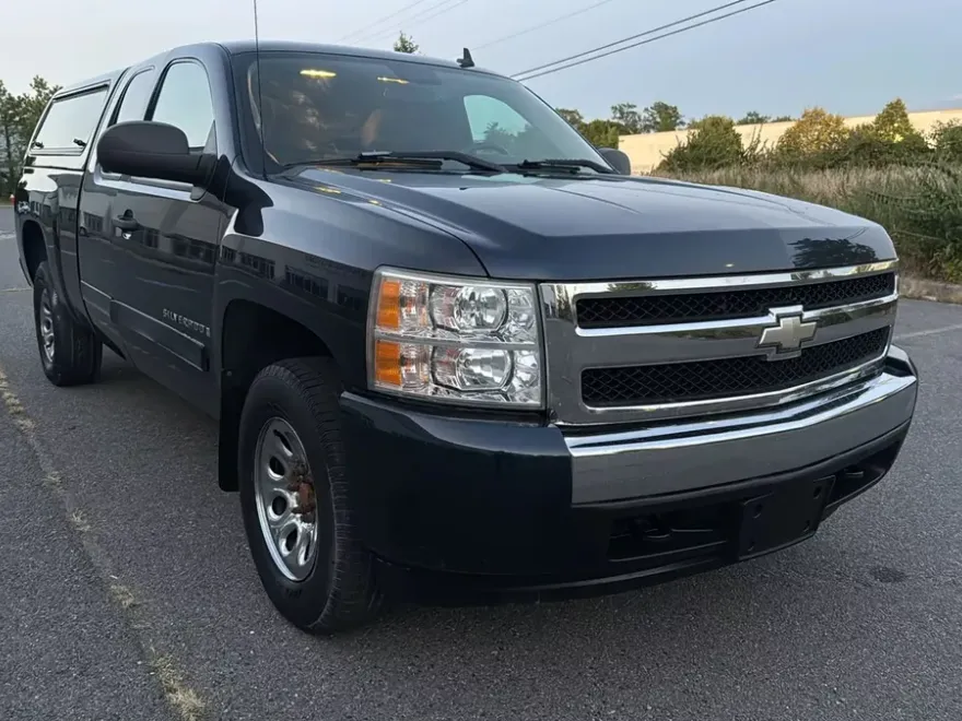 2007 Chevrolet Silverado 1500 LT photo 1