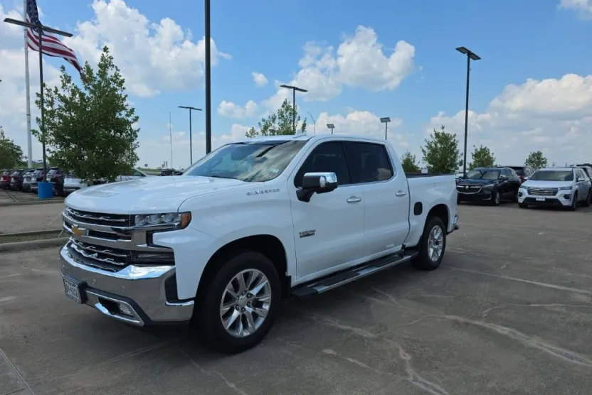 2019 Chevrolet Silverado 1500 LTZ photo 1