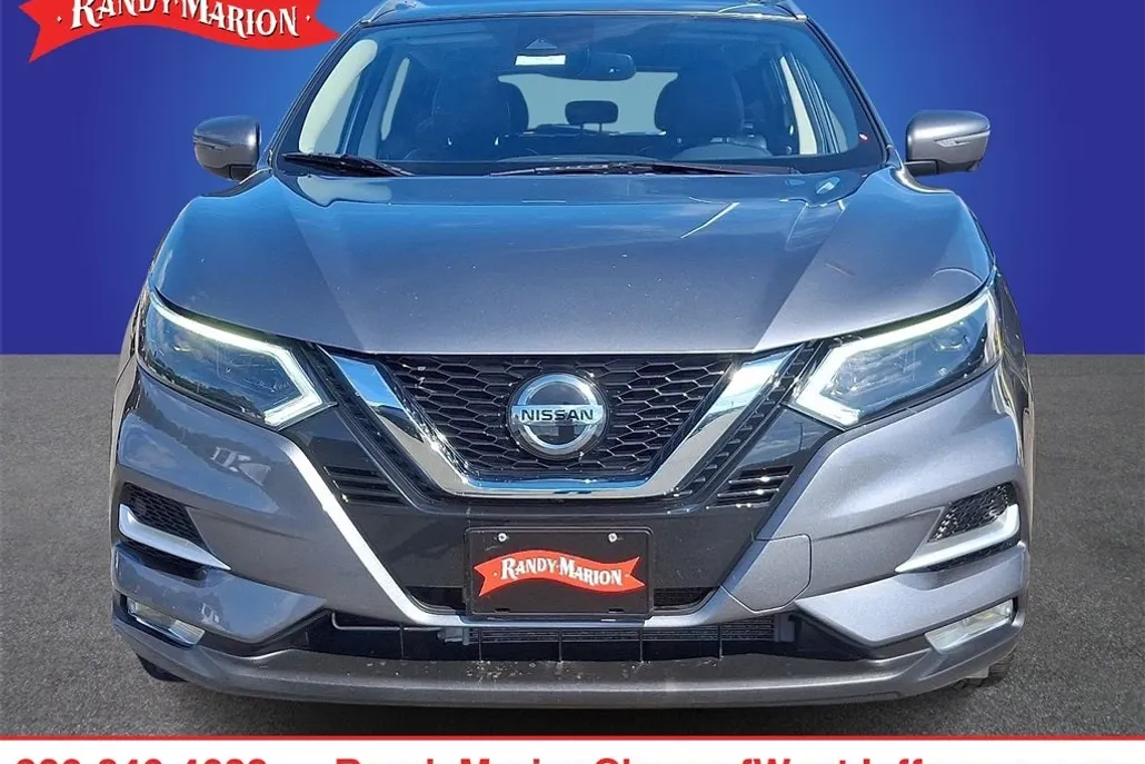 2022 Nissan Rogue Sport SL photo 1