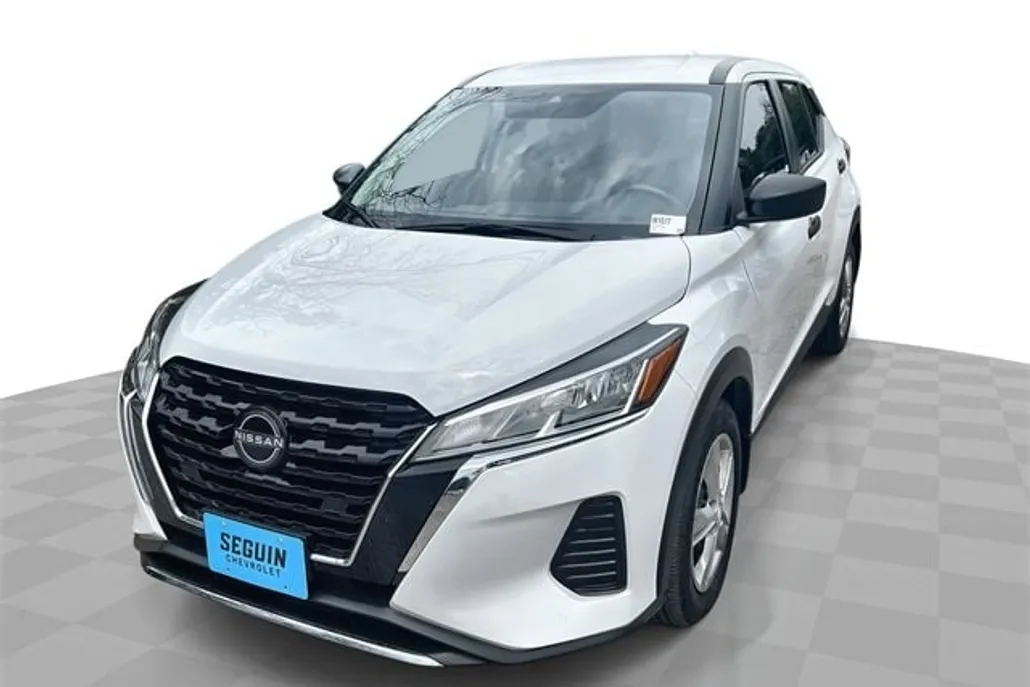 2024 Nissan Kicks S photo 1