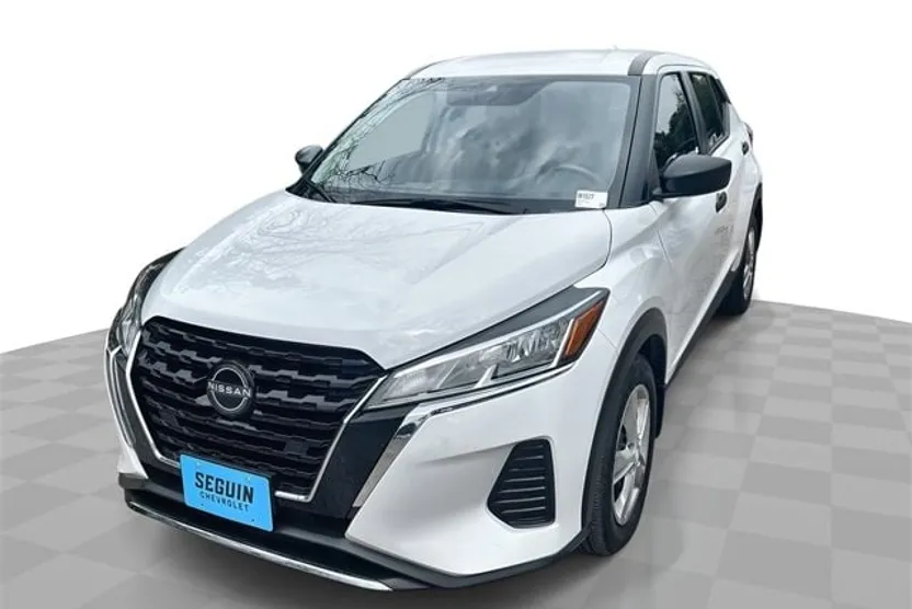 2024 Nissan Kicks S photo 1
