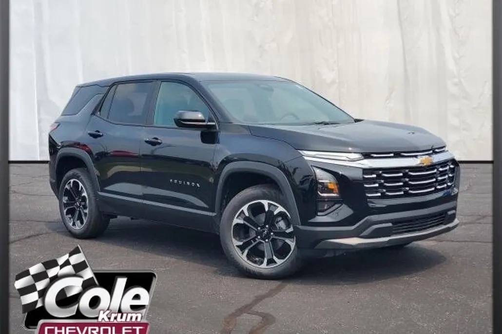 2026 Chevrolet Equinox LT photo 1