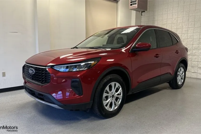 2023 Ford Escape Active photo 1