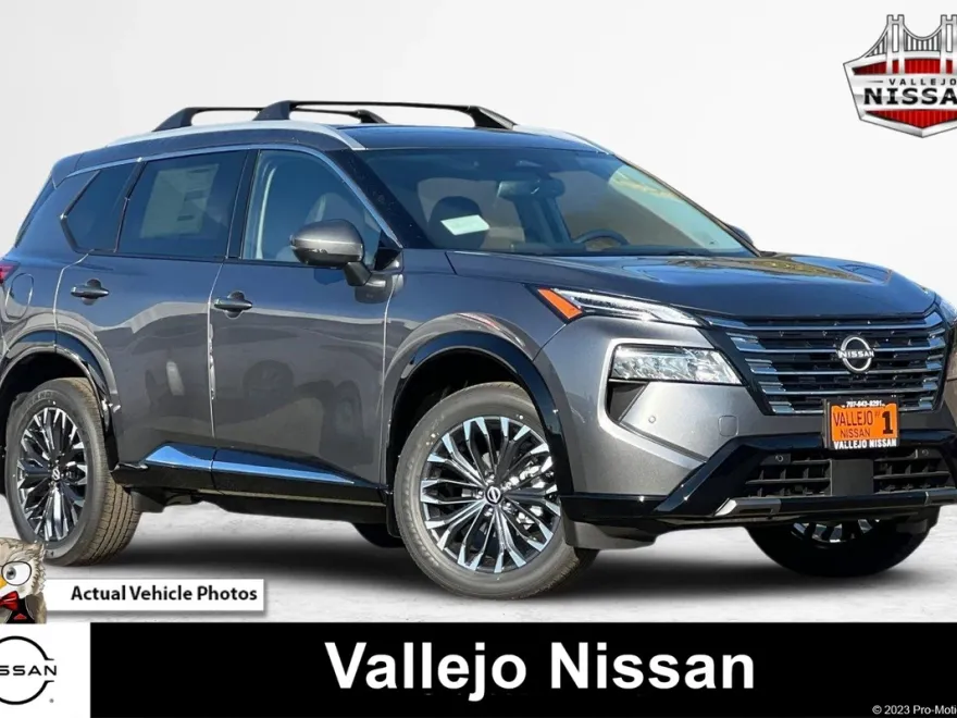 2025 Nissan Rogue Platinum photo 1
