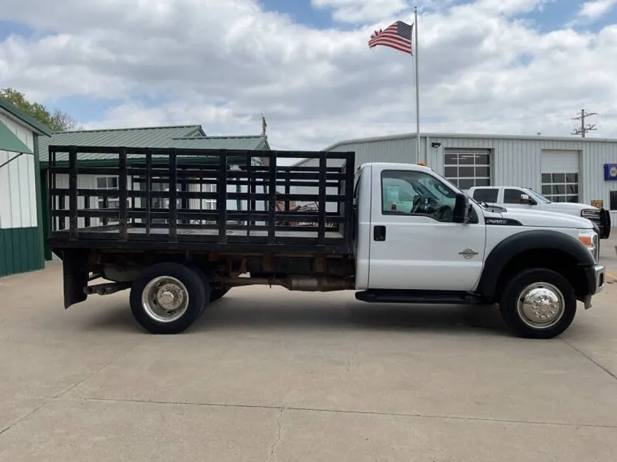2012 Ford F-550 photo 1