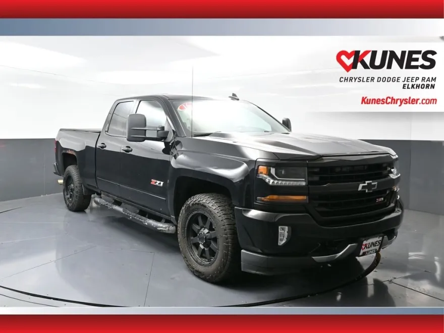 2016 Chevrolet Silverado 1500 LT photo 1