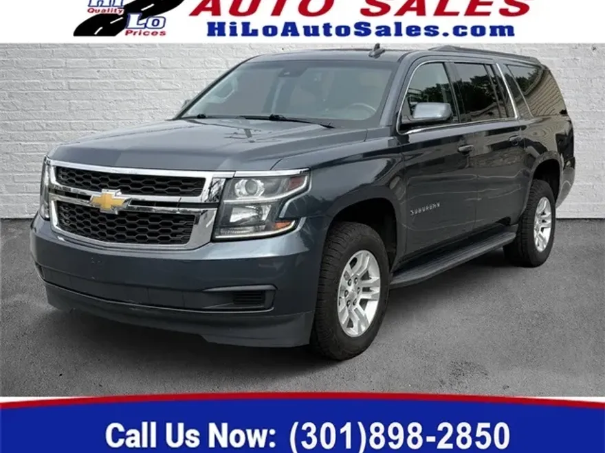 2019 Chevrolet Suburban LT photo 1