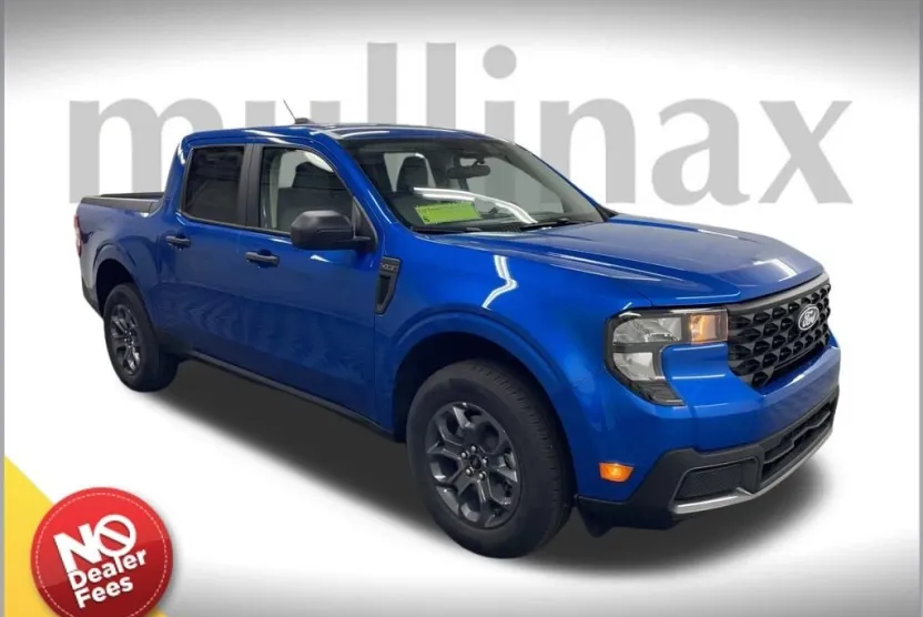 2025 Ford Maverick XLT photo 1