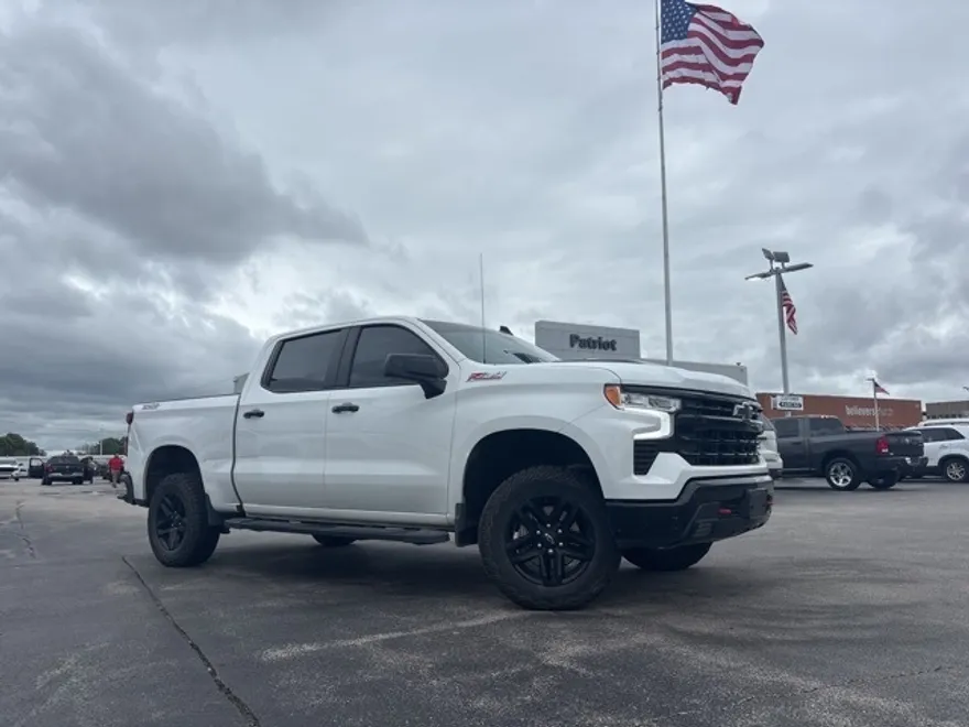 2024 Chevrolet Silverado 1500 LT Trail Boss photo 1