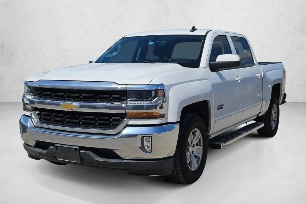 2018 Chevrolet Silverado 1500 LT photo 1