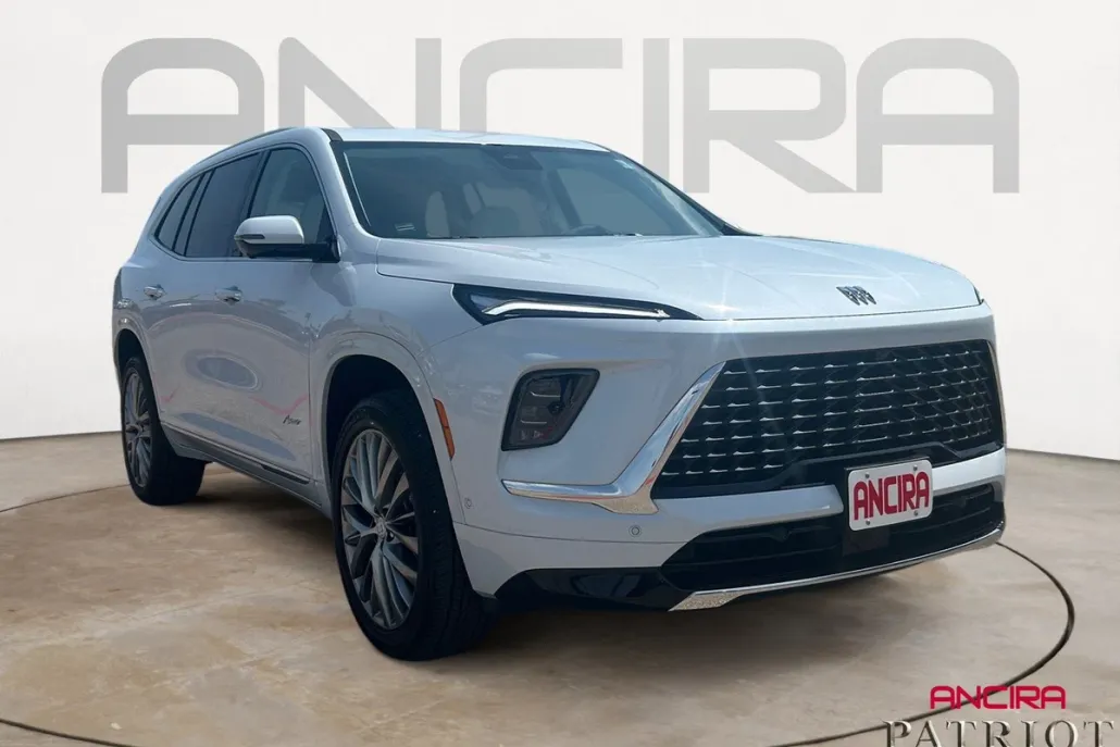 2026 Buick Enclave Avenir photo 1