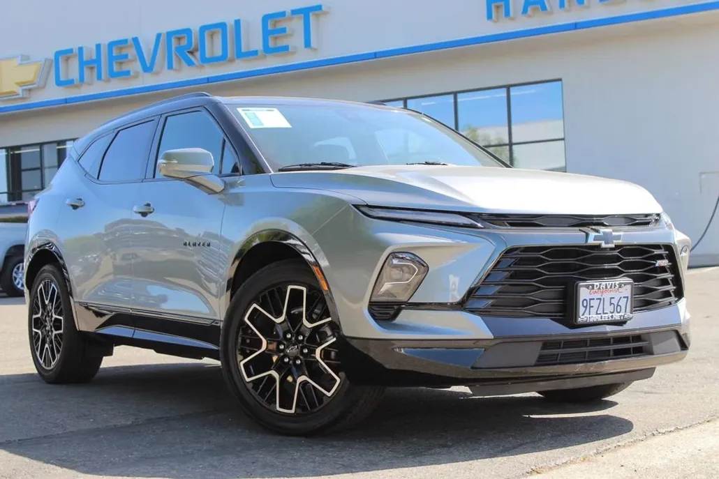 2023 Chevrolet Blazer RS photo 1