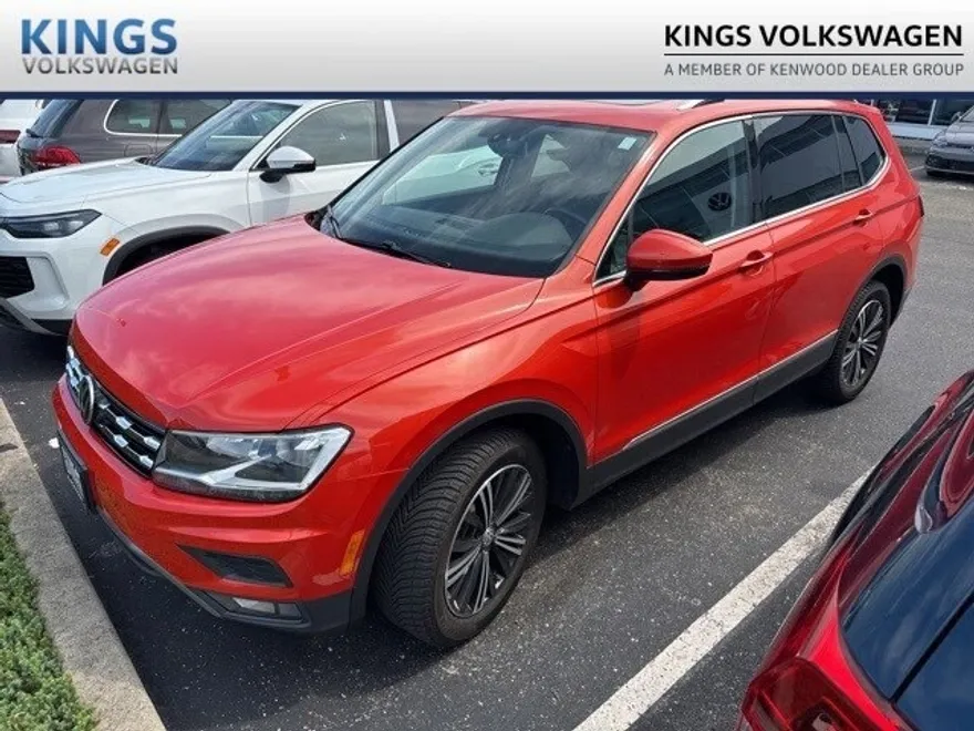 2018 Volkswagen Tiguan SEL photo 1