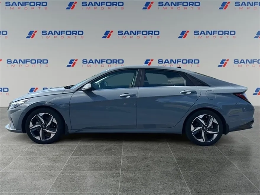 2022 Hyundai Elantra Hybrid Limited photo 1