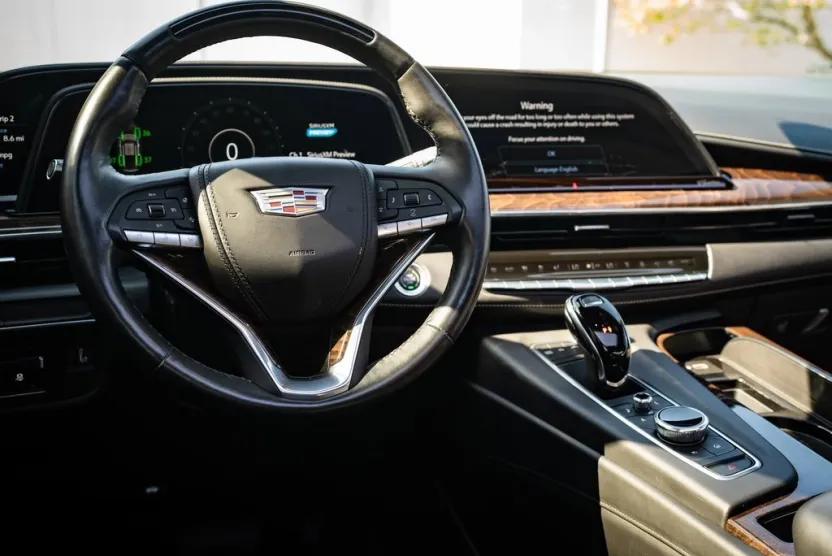 2021 Cadillac Escalade ESV Sport Platinum photo 1