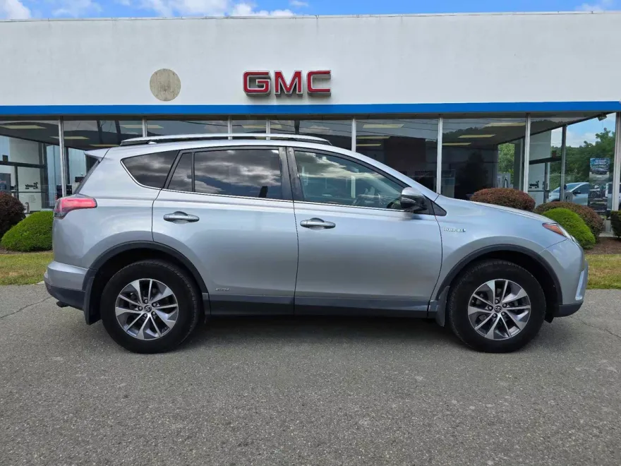 2018 Toyota RAV4 Hybrid XLE photo 1