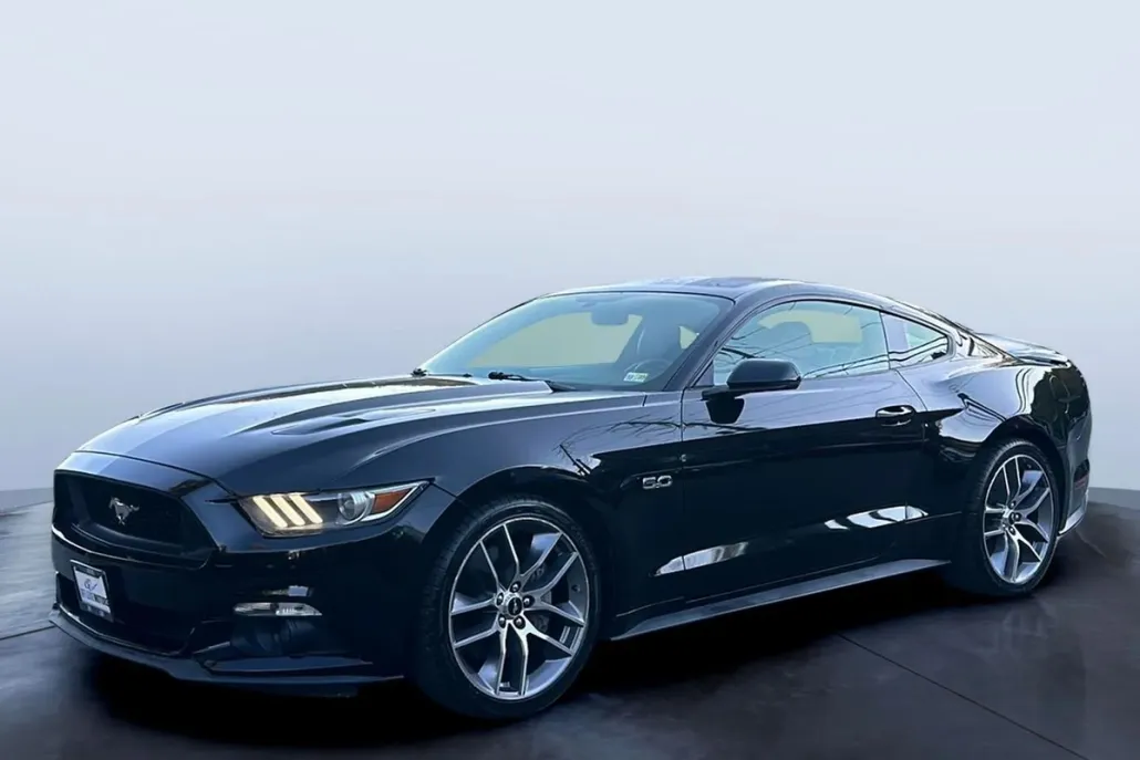 2017 Ford Mustang GT Premium photo 1