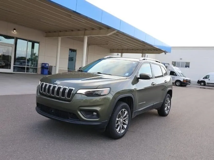 2021 Jeep Cherokee Latitude Lux photo 1