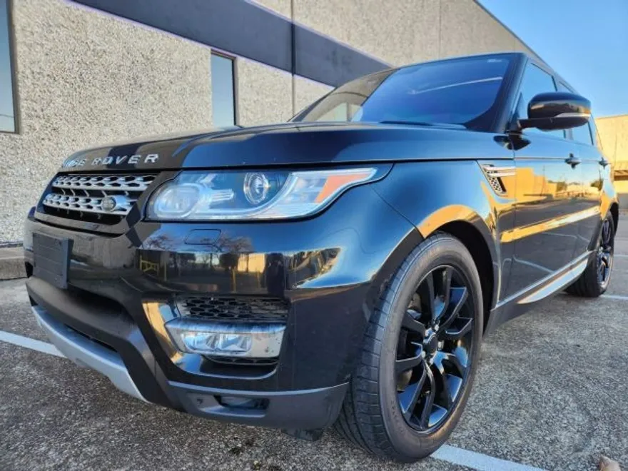 2016 Land Rover Range Rover Sport HSE photo 1