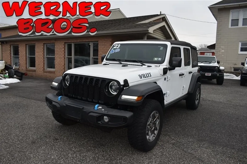 2023 Jeep Wrangler Unlimited Sahara 4xe photo 1