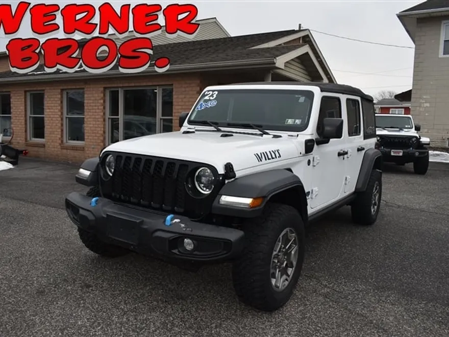 2023 Jeep Wrangler Unlimited Sahara 4xe photo 1