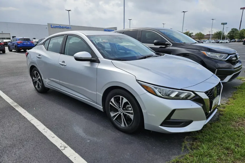 2023 Nissan Sentra SV photo 1
