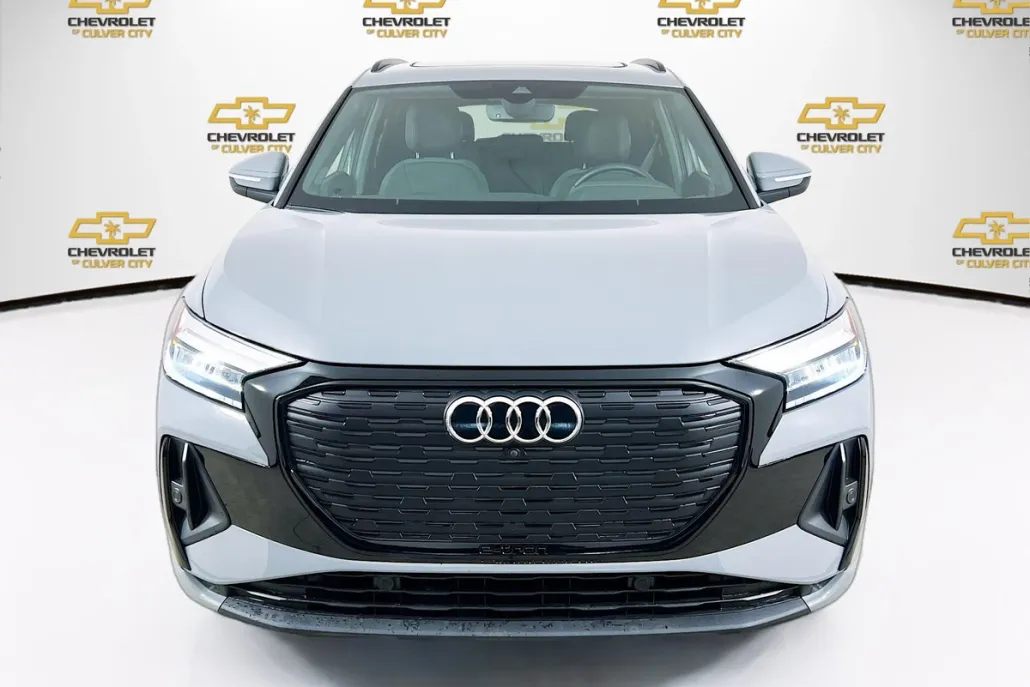2024 Audi Q4 E-tron Premium Plus photo 1