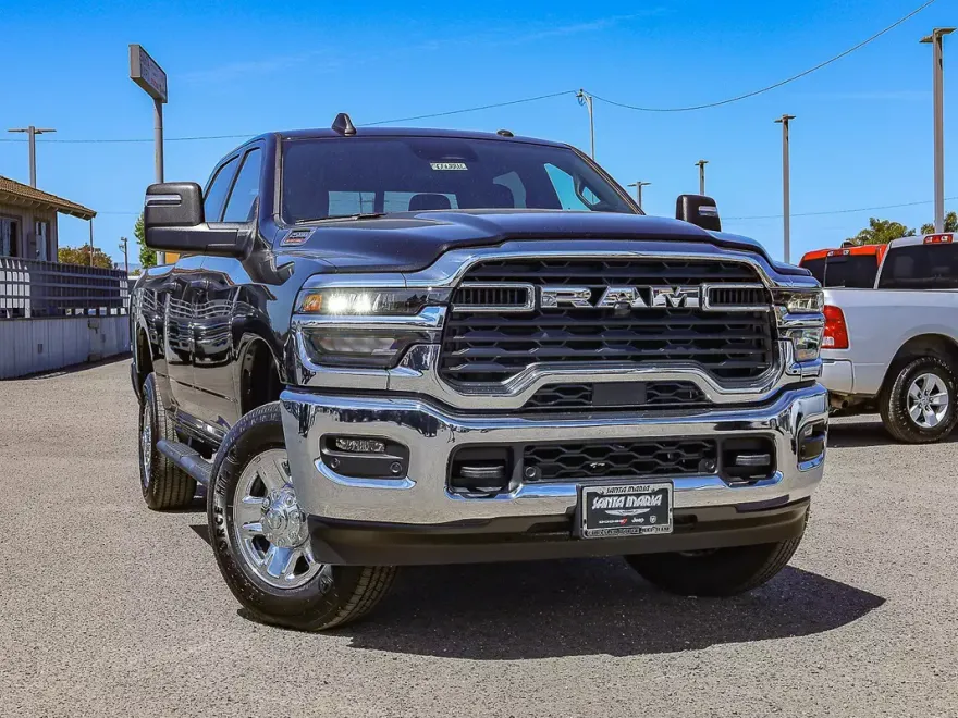 2025 Ram 2500 Tradesman photo 1