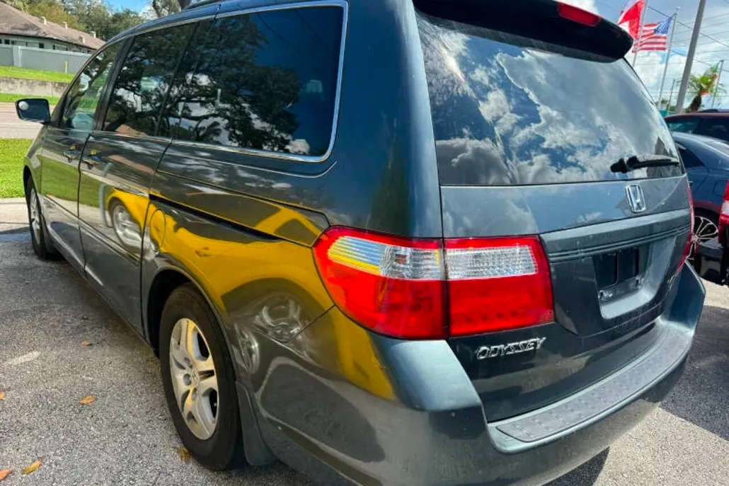 2006 Honda Odyssey EX photo 1