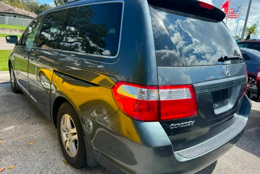 2006 Honda Odyssey EX photo 1