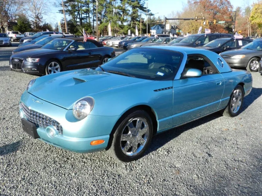 2002 Ford Thunderbird Deluxe photo 1