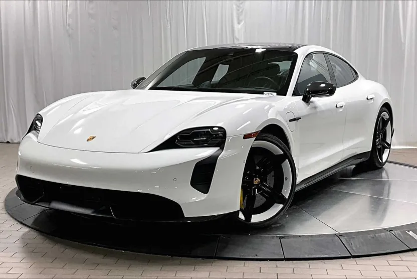 2020 Porsche Taycan Turbo photo 1