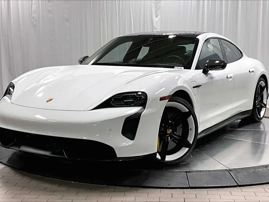 2020 Porsche Taycan Turbo photo 1