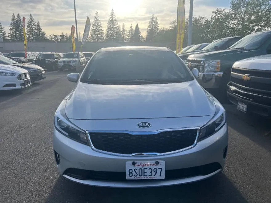 2018 Kia Forte LX photo 1