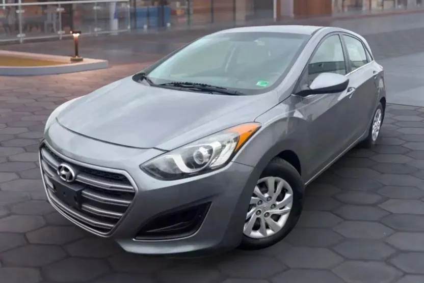 2016 Hyundai Elantra GT photo 1