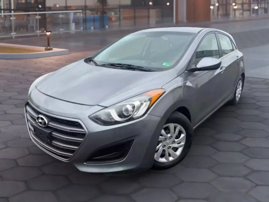 2016 Hyundai Elantra GT photo 1