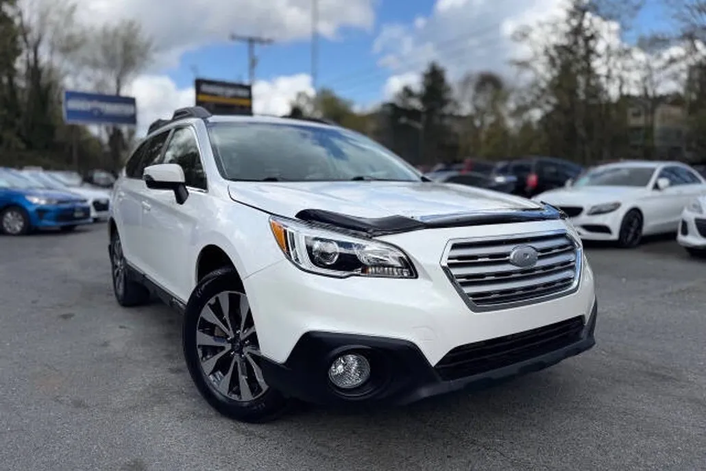 2017 Subaru Outback 3.6R Limited photo 1