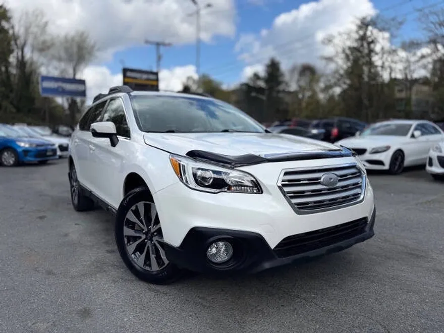 2017 Subaru Outback 3.6R Limited photo 1