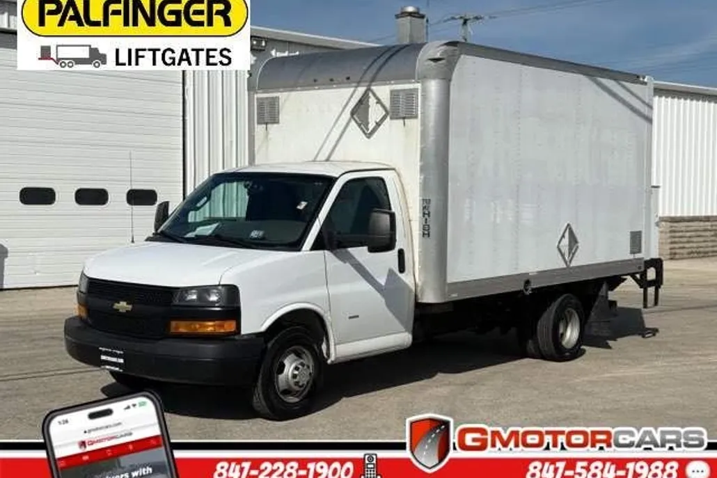 2018 Chevrolet Express 3500 Cutaway photo 1