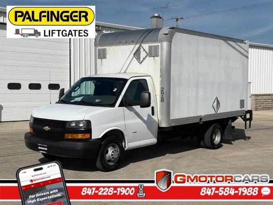 2018 Chevrolet Express 3500 Cutaway photo 1