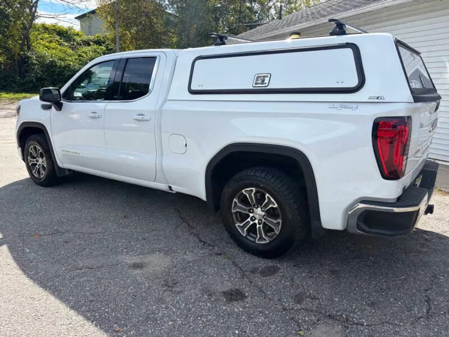 2022 Gmc Sierra 1500 Limited SLE photo 1
