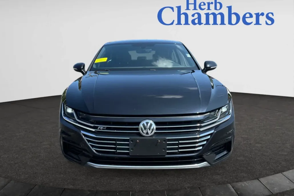 2019 Volkswagen Arteon SE R-Line photo 1