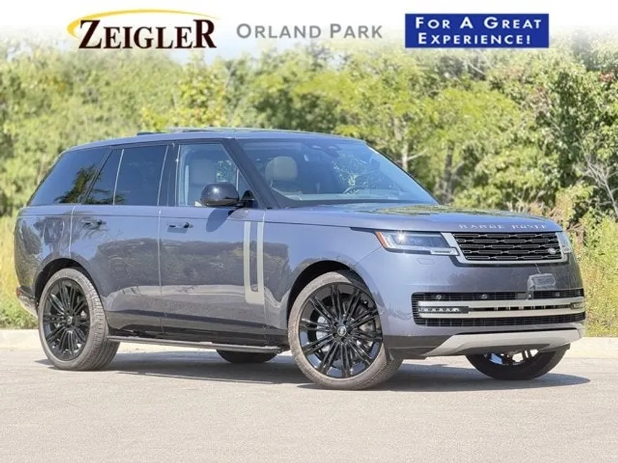 2025 Land Rover Range Rover SE photo 1